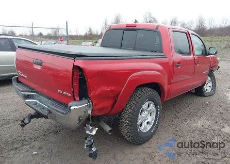 2015 Toyota Tacoma Base V6 из США, поврежденный, VIN 3TMLU4ENXFM170899